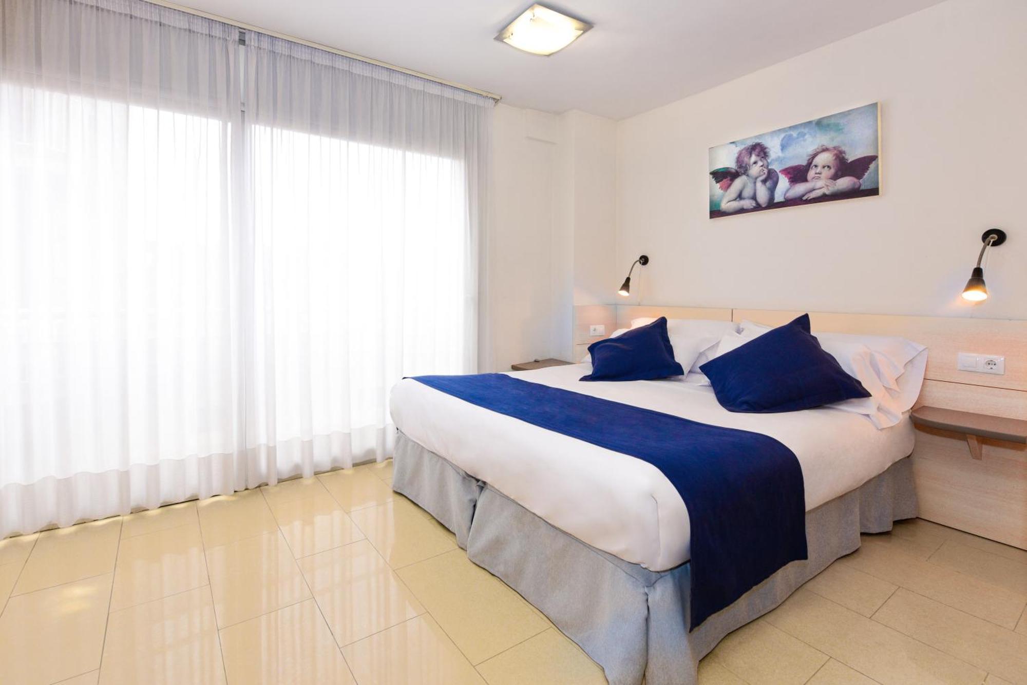 Neptuno Apartments Calella Quarto foto